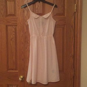 Sleeveless dress